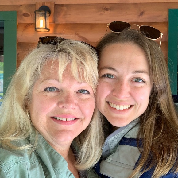 Meet your Posher, Lisa - Picture 7 of 8